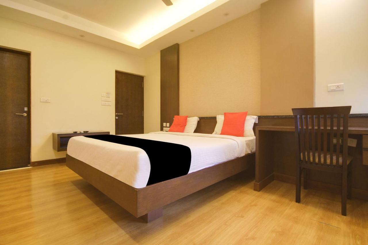 Capital O 64773 Horizon Heights Serviced Apartments Коямпутур Екстер'єр фото